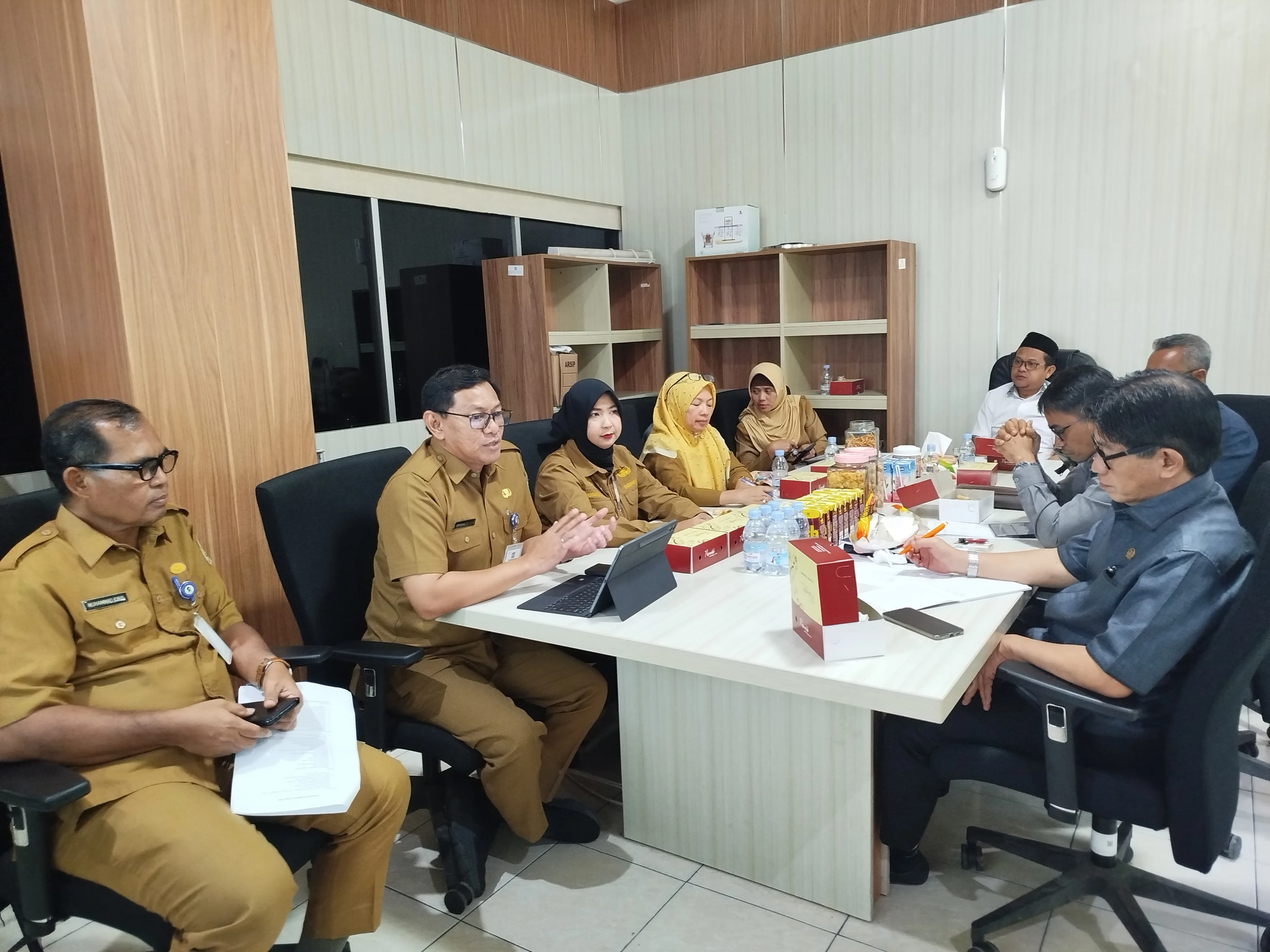 Dinas Koperasi UMKM dan Perindustrian menghadiri undangan Rapat Dengar Pendapat bersama Komisi II DPRD Kota Balikpapan